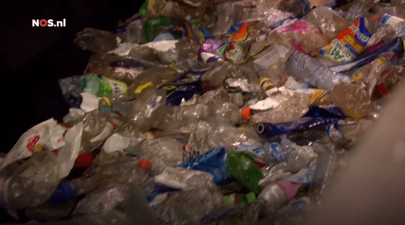 Plastic afval recyclen heeft weinig effect op milieu - Bron: NOS Nieuws, nos.nl